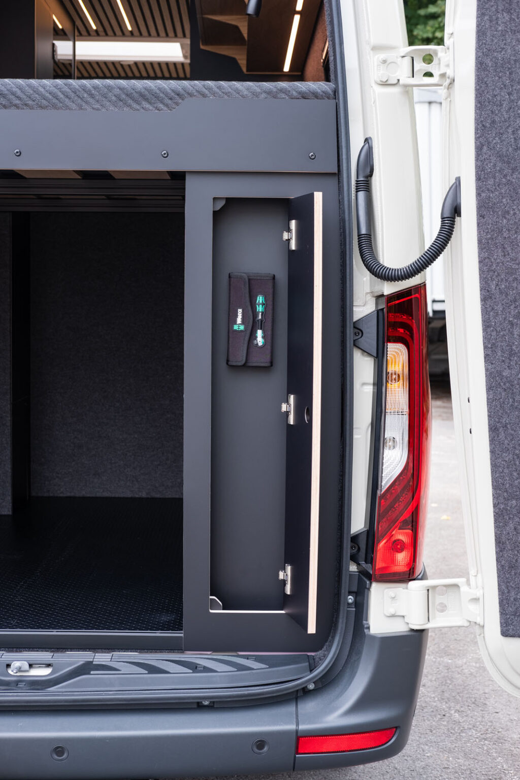 Projekt Nautilus: Werkzeugschrank in Heckgarage